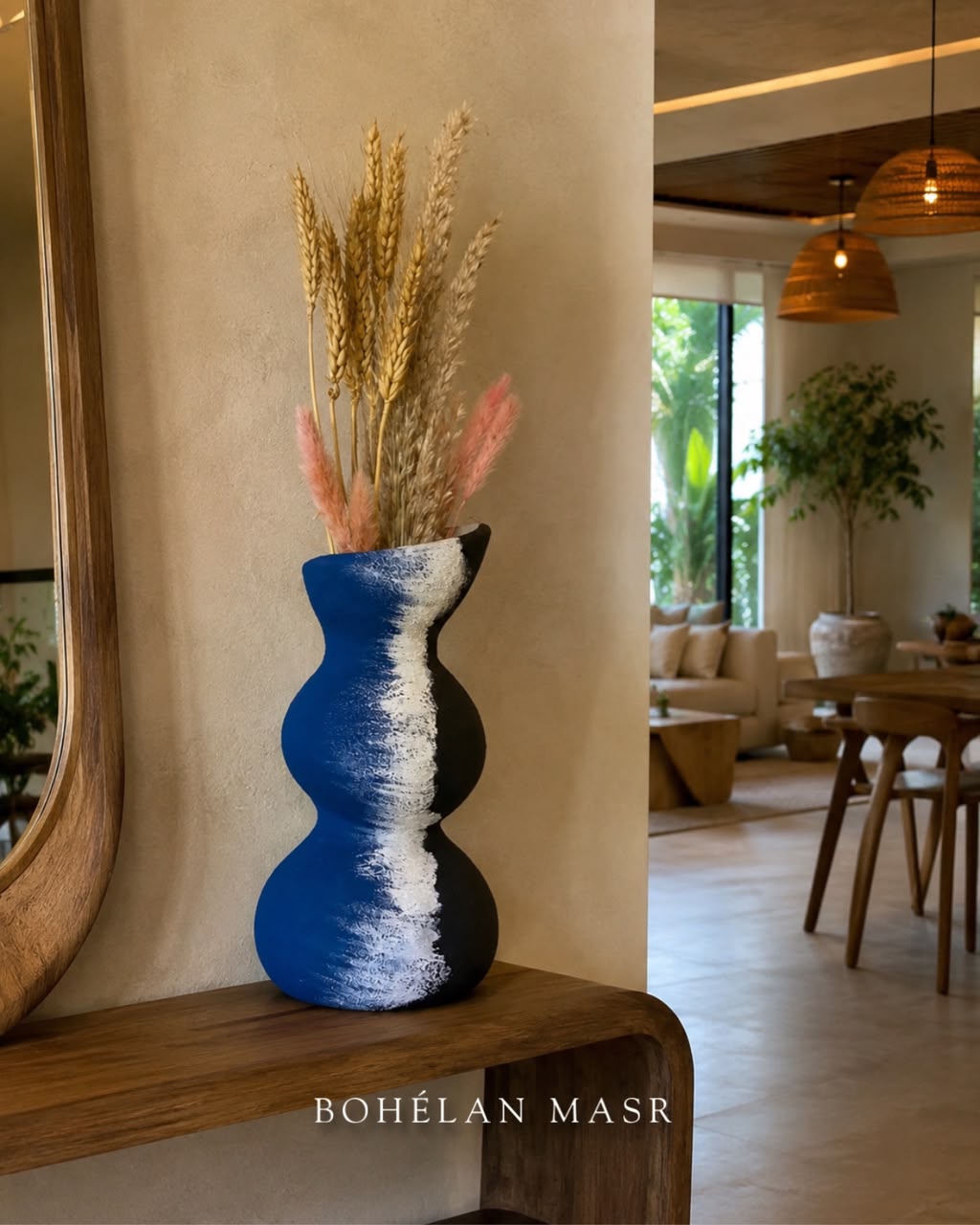 Tidal stroke vase