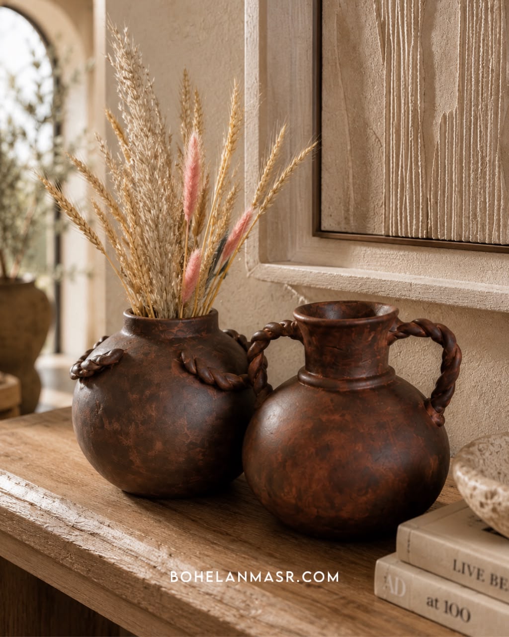VESTIGE VASES